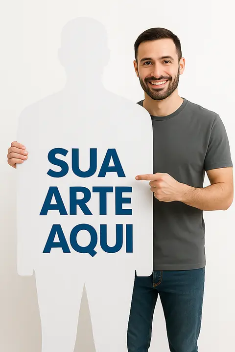 Display Humano em PS 2 mm com Pé Americano em Polionda