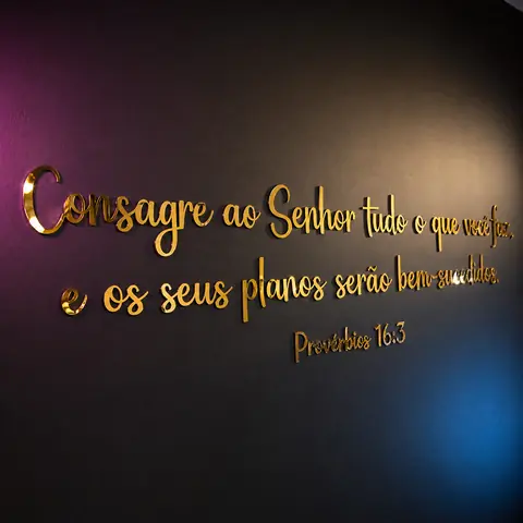Frase em Acrílico Espelhado Prata ou Dourado